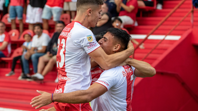 el bicho visita uno para amargarle el cierre del ano al pincha y clasificar a la sudamericana