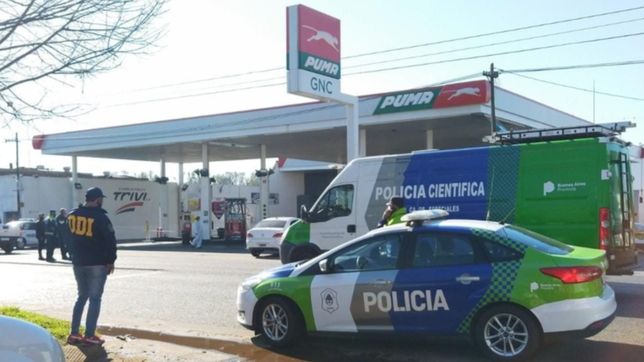 un preso escapo de un traslado, robo armas y murio tras tirotearse con la policia