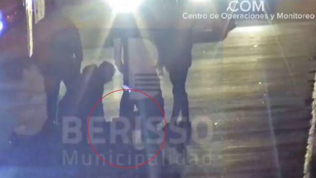 video: robo una moto en berisso, intento escapar y lo terminaron atrapando los vecinos