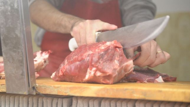 se hicieron pasar por clientes, pidieron papas y apunalaron a un carnicero