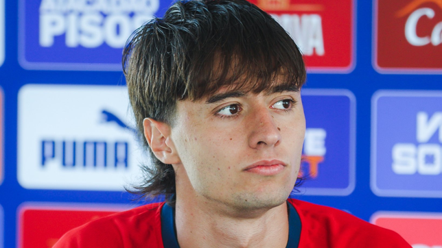 el meme que es furor en brasil con roman gomez y su llegada al bahia