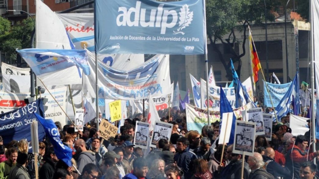 El Gobierno presentó una nueva oferta salarial y ahora definen los Universitarios