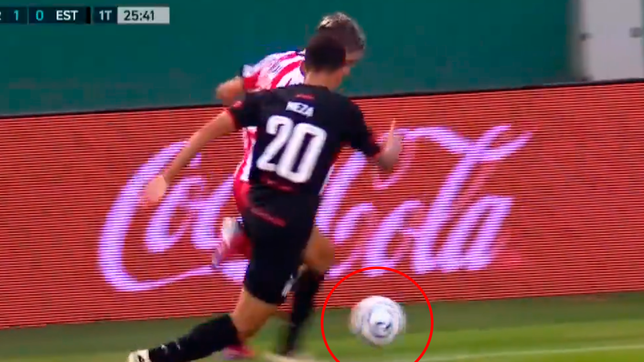 video: la imagen del polemico gol de barracas central a estudiantes