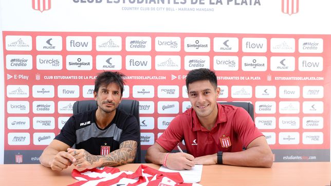 estudiantes presento a santiago nunez: a veces hay que actuar con el corazon