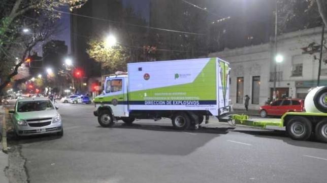 amenazas de bomba en la plata: demoraron a dos chicos por hacer falsos llamados