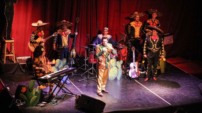 los amados llegan al teatro metro de la plata