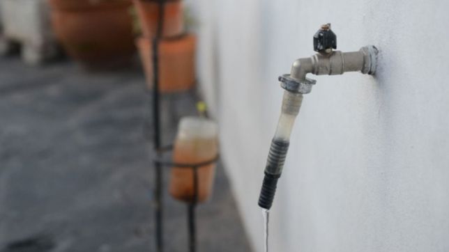 faltara agua en zonas de la plata, berisso y ensenada por tareas de mantenimiento de absa