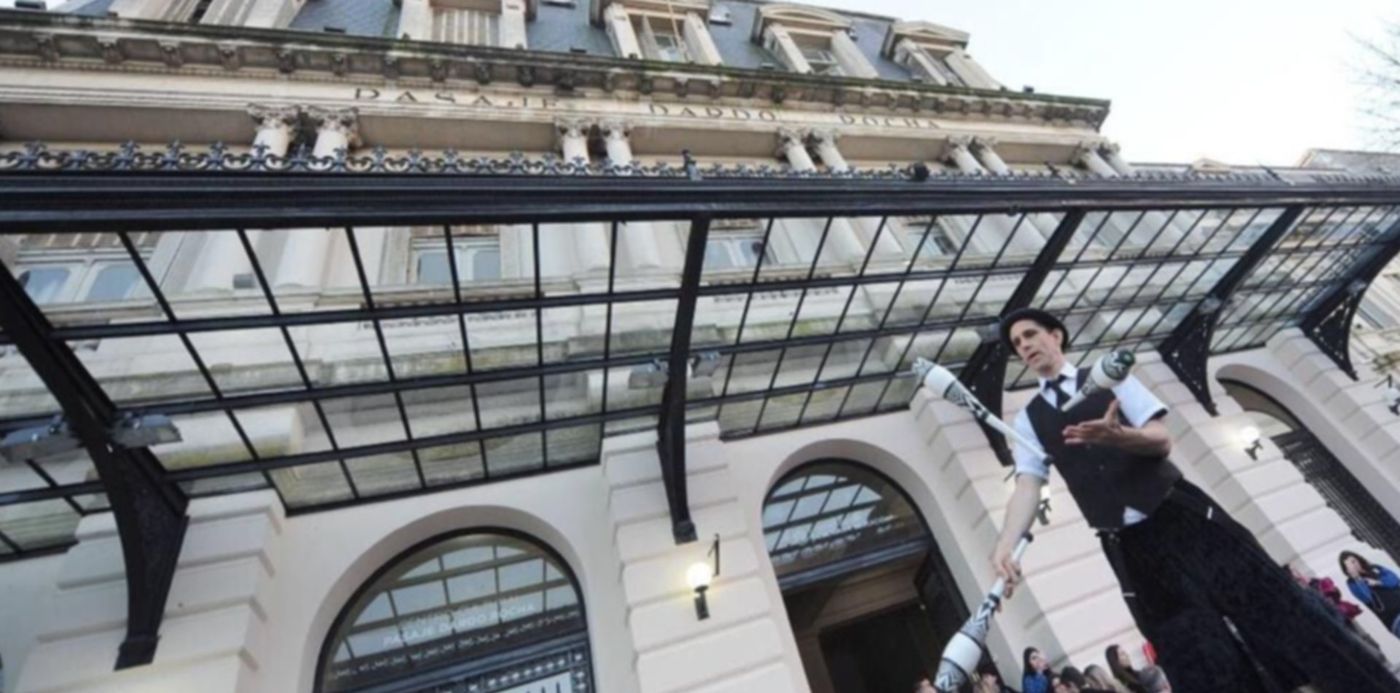 1544477565652.jpeg?scaleY=1&ow=1024&oh=638&x=5&width=1015&height=507&rotate=0&y=82&scaleX=1&&cw=1920&ch=950