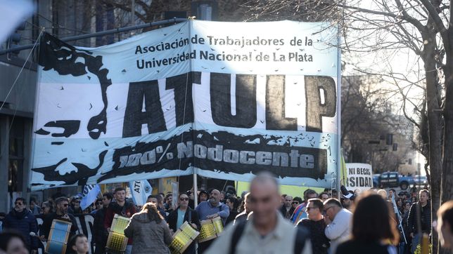 los nodocentes fueron a las urnas y consagraron ganadora a la lista 1 verde con el 84% de los votos