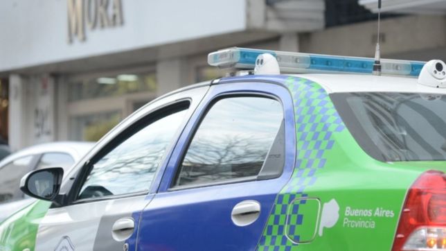 un trapito se peleo con un comerciante en pleno centro y trato de atacarlo con un palo