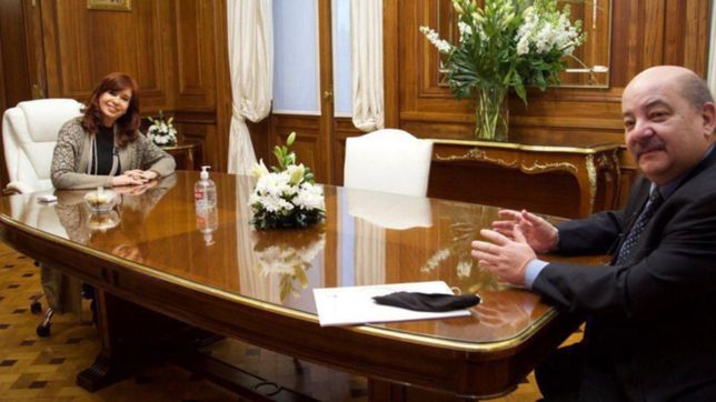 tauber y cristina kirchner acordaron lanzar una diplomatura gratuita en la unlp