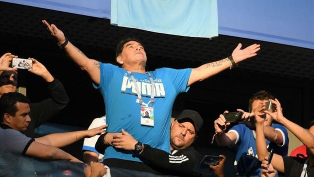 una catarata de memes invade las redes por la llegada de maradona a gimnasia