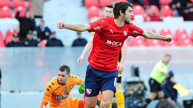 albertengo paso la revision medica y se prepara para firmar el contrato con estudiantes