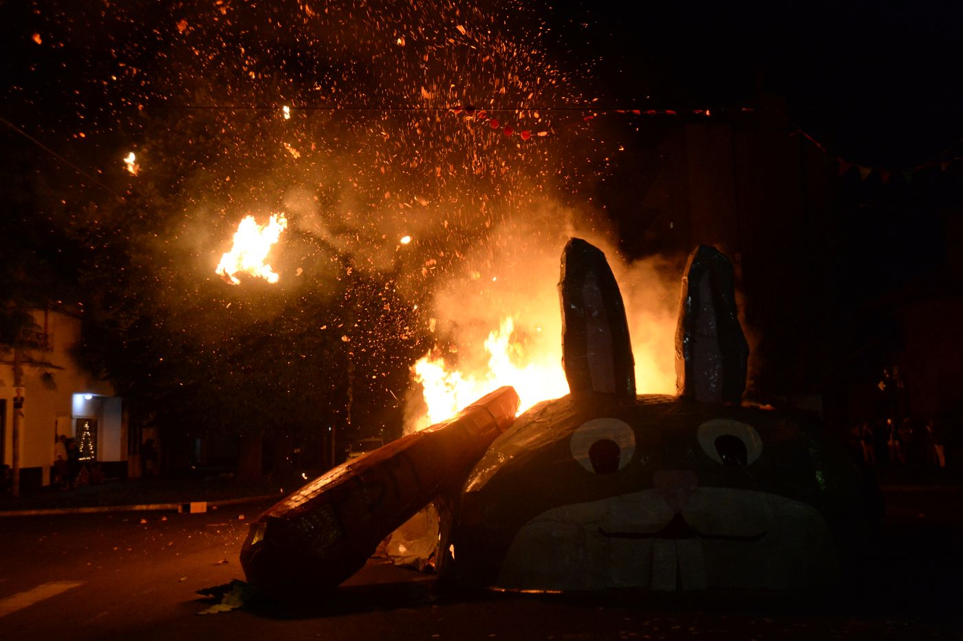 Muñecos de Fin de Año (11).JPG