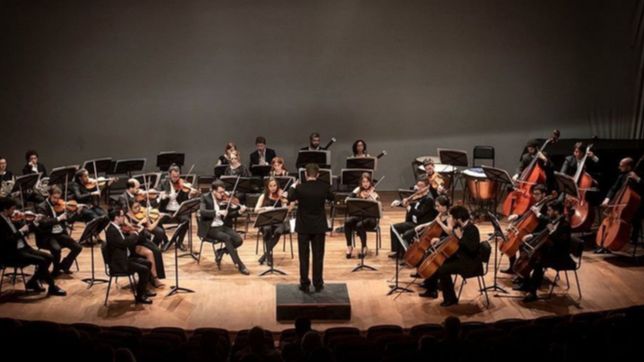 el teatro argentino convoca a formar parte de su camerata academica y otorga becas