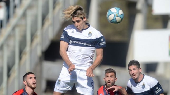 video: tremenda atajada de navarro para ahogarle el primer grito de spinelli en el lobo