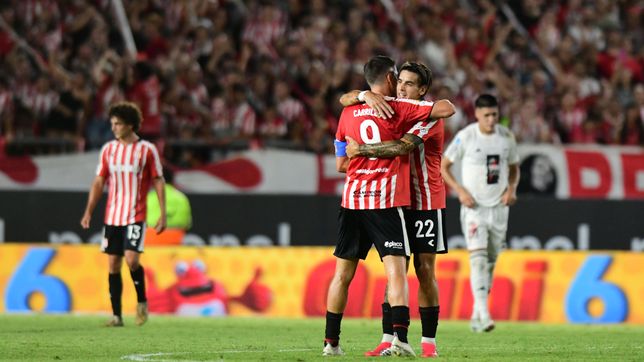 estudiantes recibe a sarmiento en el cierre del ciclo de eduardo dominguez