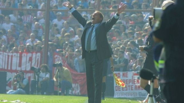 veron hablo de la presencia de bilardo en la vuelta a 1 y 57 de estudiantes: no esta en condiciones para venir