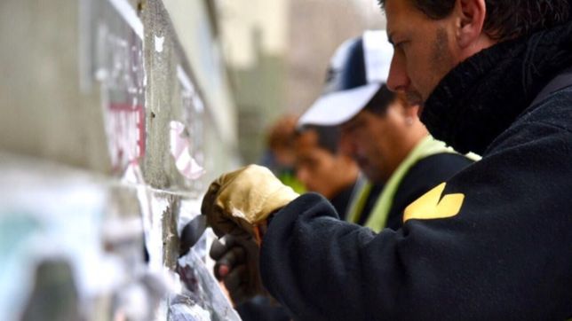 garro anuncio que incorporara a los cooperativistas a la plantilla de la municipalidad