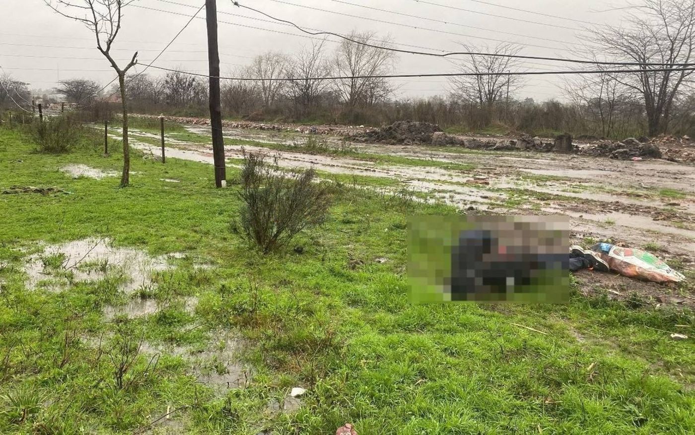 El motivo de la muerte del hombre y un caballo en un campo del oeste de La Plata sería la electrificación de un alambrado.