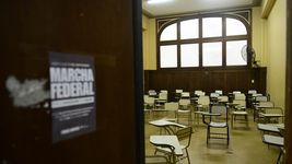 los docentes de la unlp votaron otro paro de dos semanas y se profundiza el conflicto los docentes de la unlp votaron otro paro de dos semanas y se profundiza el conflicto