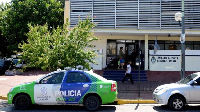 un hombre golpeo brutalmente a su esposa y amenazo con descuartizarla en la plata