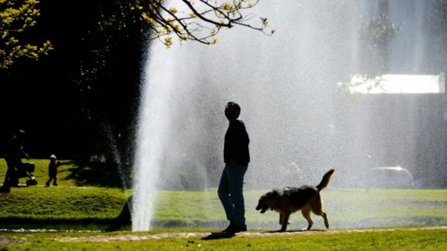 con un calor agobiante y sin lluvias a la vista, asi seguira el clima en la plata