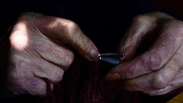 entradera a un matrimonio de abuelos en la plata: los amenazaron y les robaron sus ahorros