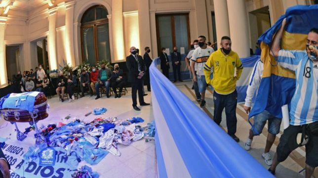 extienden el velorio tres horas y el cortejo circulara por avenida de mayo