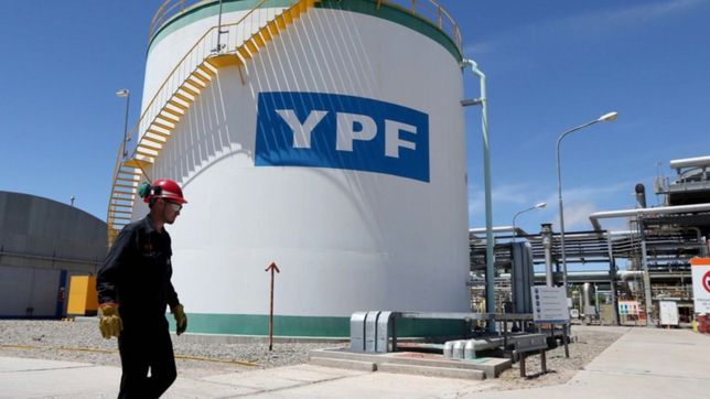 ypf lanza una nueva busqueda laboral: ¿como anotarse y cuales son los requisitos?
