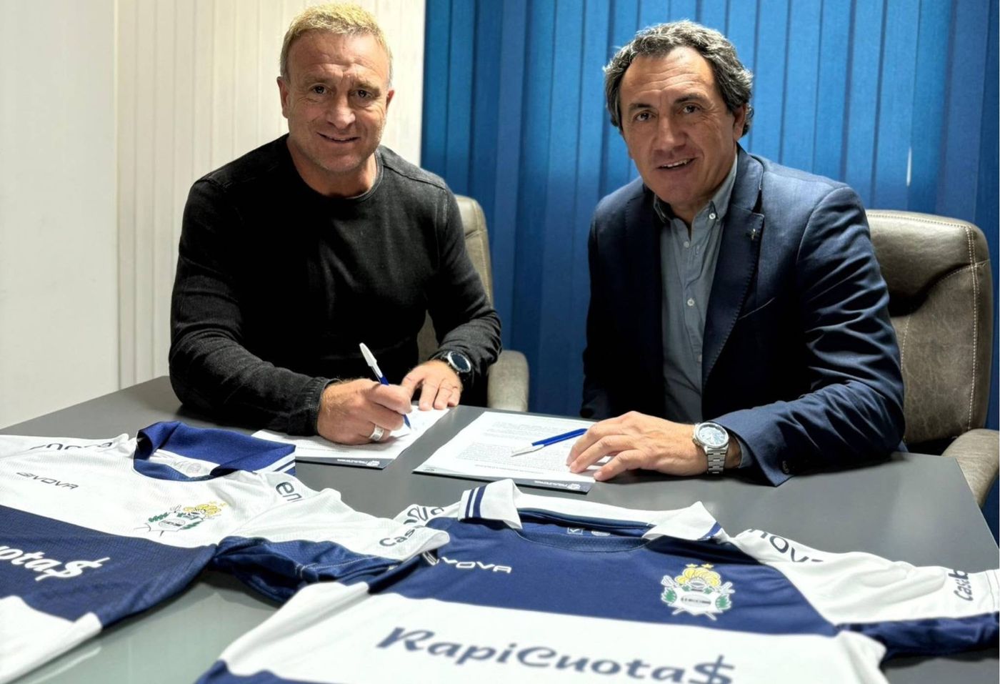 Jorge Reina Mariano Cowen.jpg