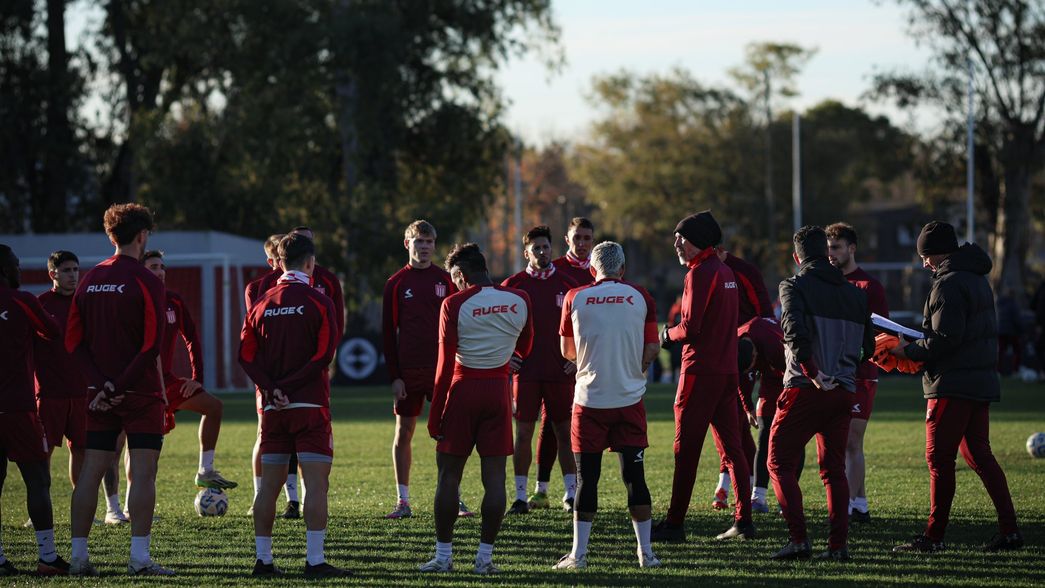 El nuevo debut que prepara Eduardo Domínguez en Estudiantes