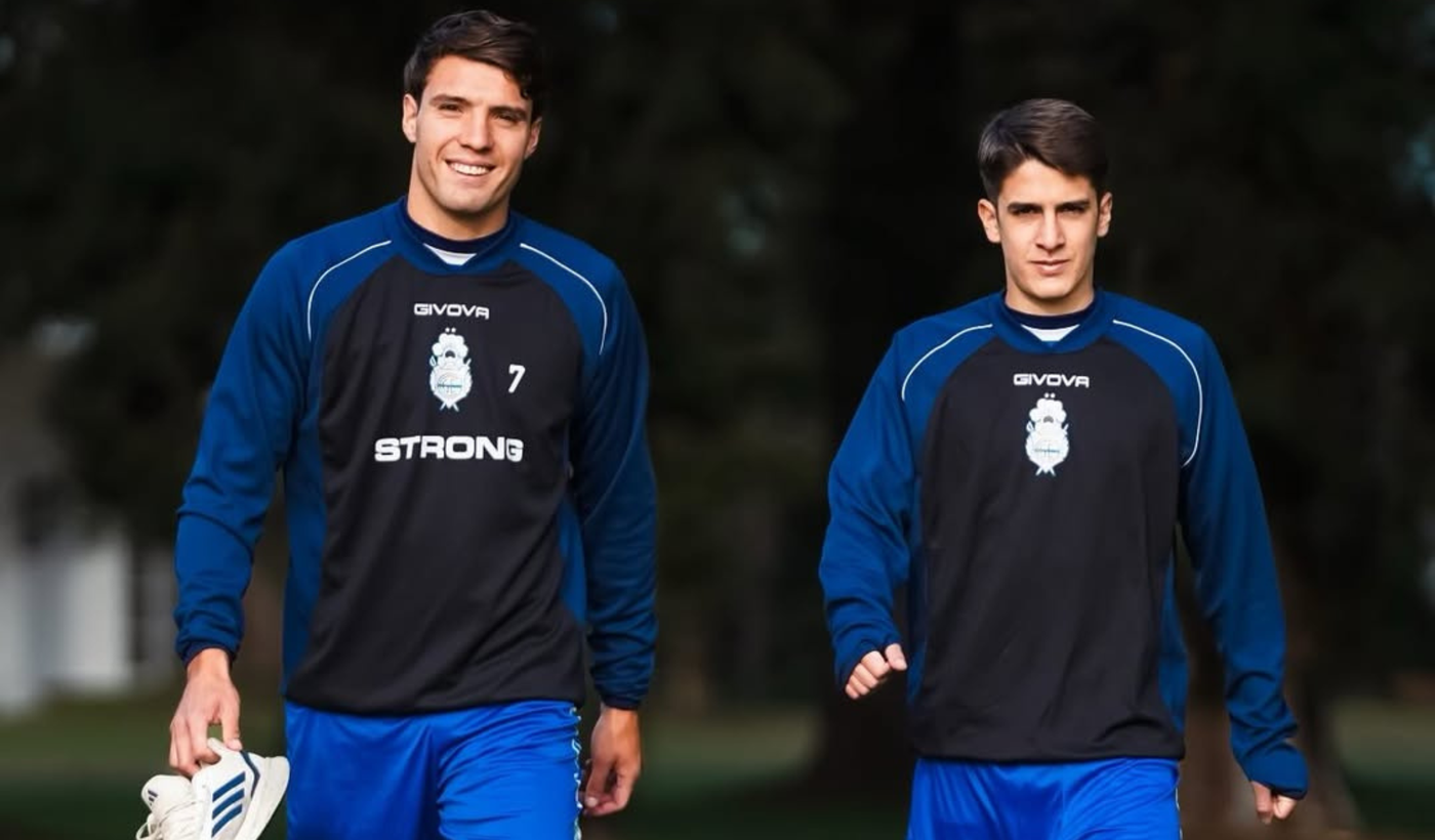 Manuel Panaro junto a su hermano Bautista en el entrenamiento de Gimnasia.