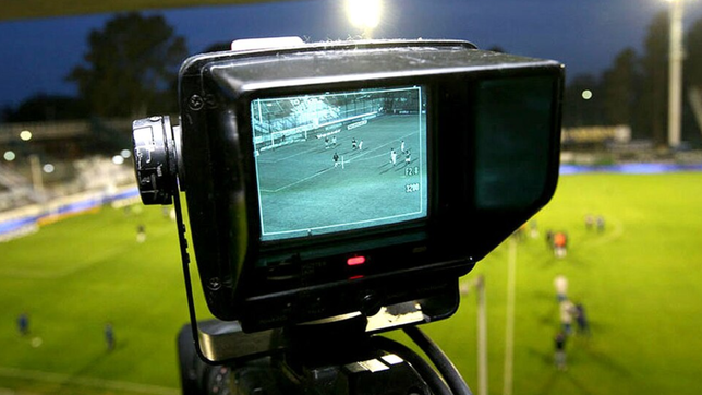 un dirigente de la afa revelo que puede volver el futbol gratuito en primera division