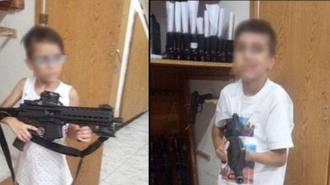 un penitenciario subio a facebook fotos con sus hijos enfierrados: lo echaron