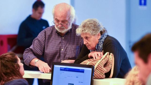 desde este martes los bancos dejaran de solicitar la fe de vida a jubilados y pensionados
