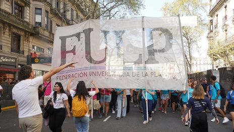 La FULP se sumó a la Marcha Federal Universitaria: Esta es una batalla que no vamos a abandonar La FULP se sumó a la Marcha Federal Universitaria: Esta es una batalla que no vamos a abandonar