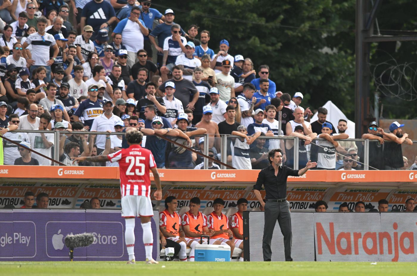Clásico platense Gimnasia Estudiantes semifinal Bosque Domínguez Medina