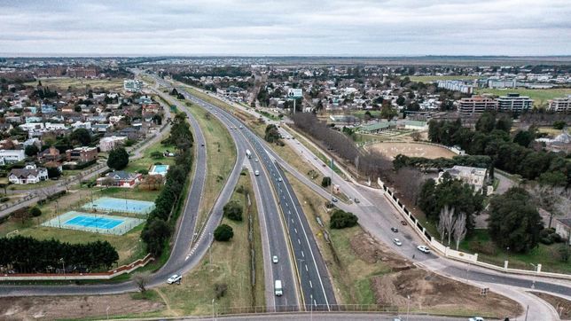 termino la primera etapa de las obras en la autopista con el asfaltado de un tramo clave