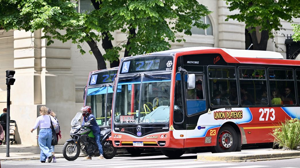 Ya rigen los nuevos valores de los boletos de los micros en La Plata y la región