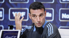 lionel scaloni confirmo la titularidad de lionel messi y valoro la vuelta de un campeon del mundo al pais
