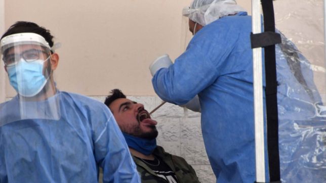 se registraron 209 nuevas muertes por coronavirus en argentina y 7.663 contagios