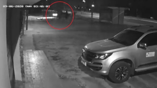 toretto en city bell: despisto y casi se incrusta en una casa, pero salio andando