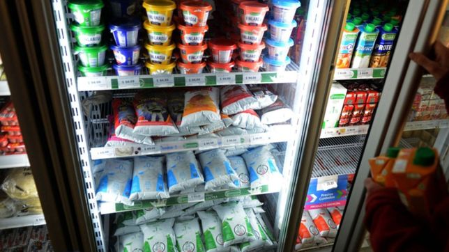 a dias de inaugurar su supermercado en la plata, le robaron dos heladeras y un horno pizzero