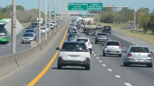 caos de transito en la autopista la plata-buenos aires por un sorpresivo corte