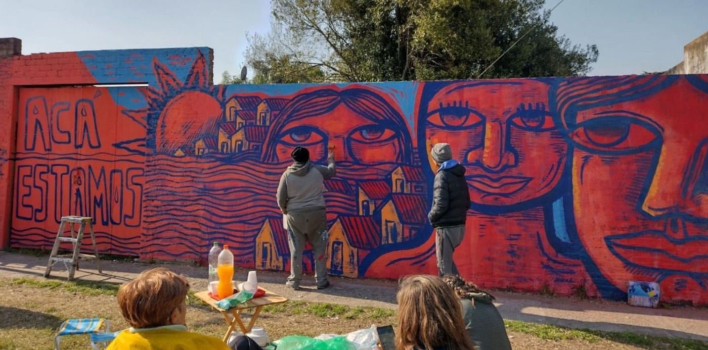 Mural en 7 entre 524 y 525 Mural de inundados