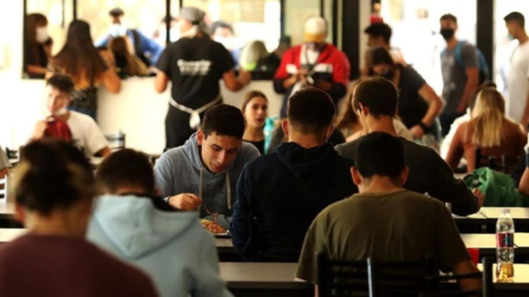 El Gobierno comprará 1.500 raciones diarias en el comedor de la UNLP para alumnos becados