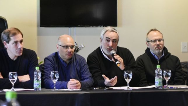 garro encabezo una movida de intendentes opositores en favor de la autonomia municipal