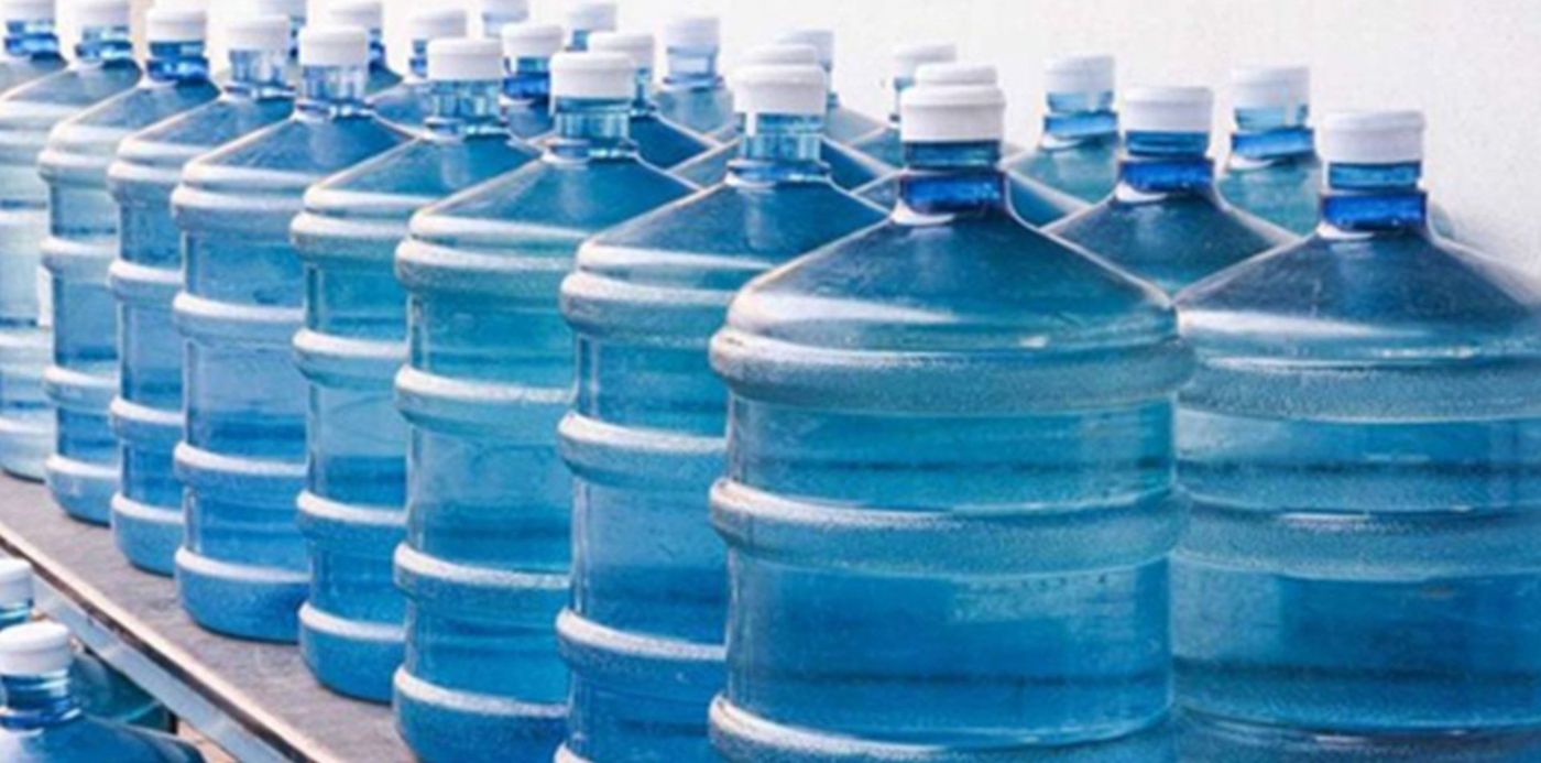 bidones de agua