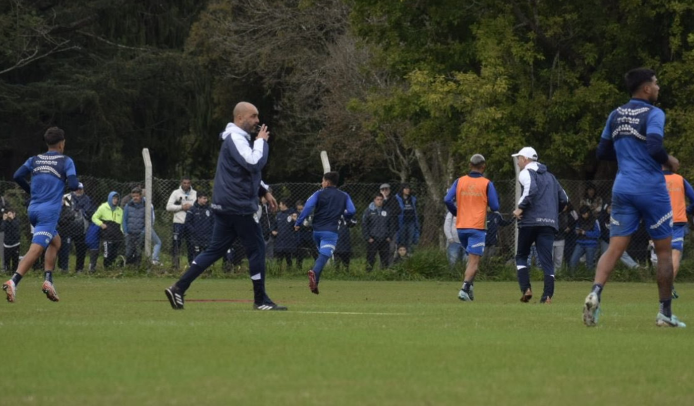 Marcelo Méndez entrenamiento de Gimnasia (1).png